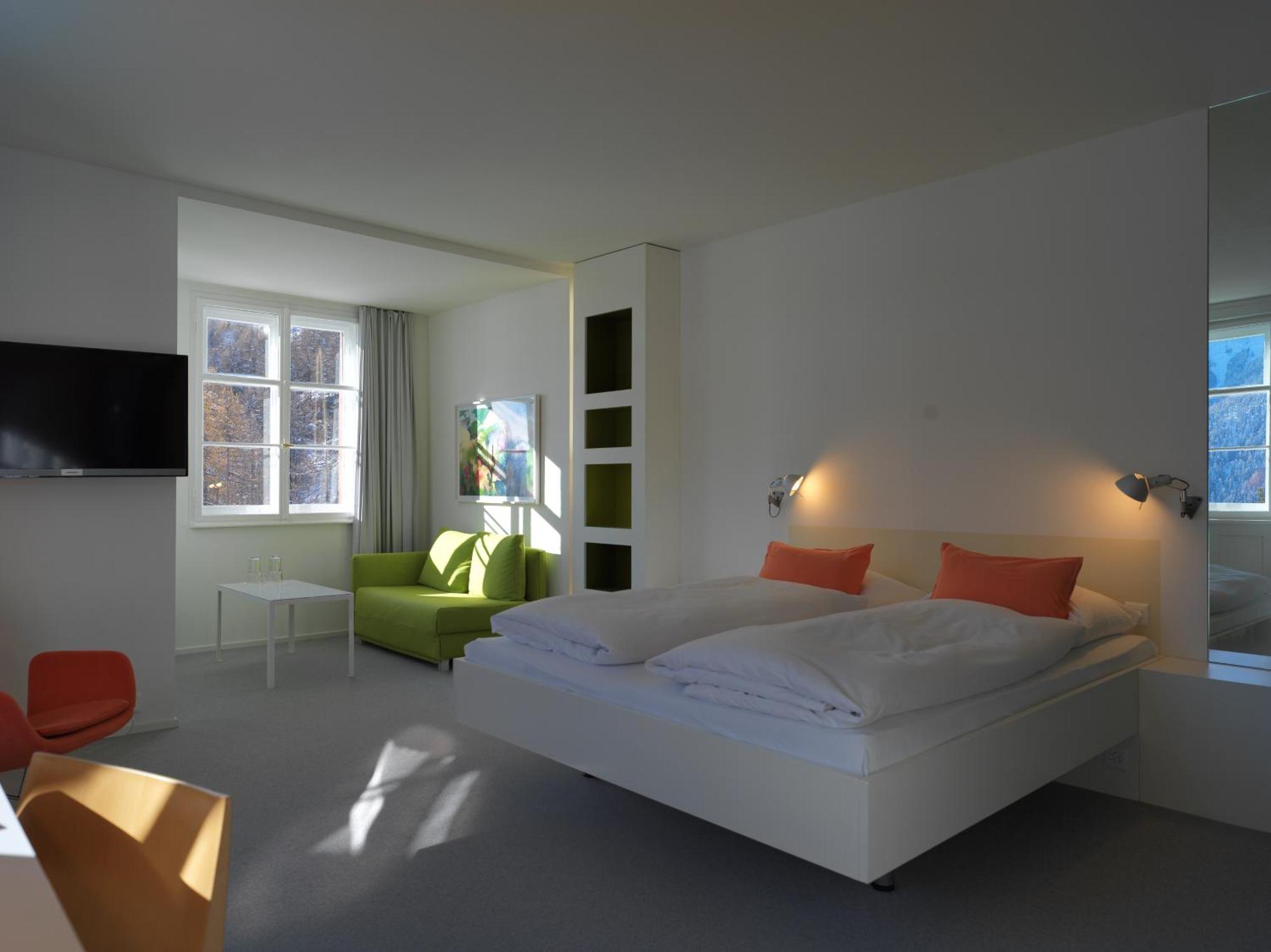 Hotel Castell Цуоц Екстериор снимка