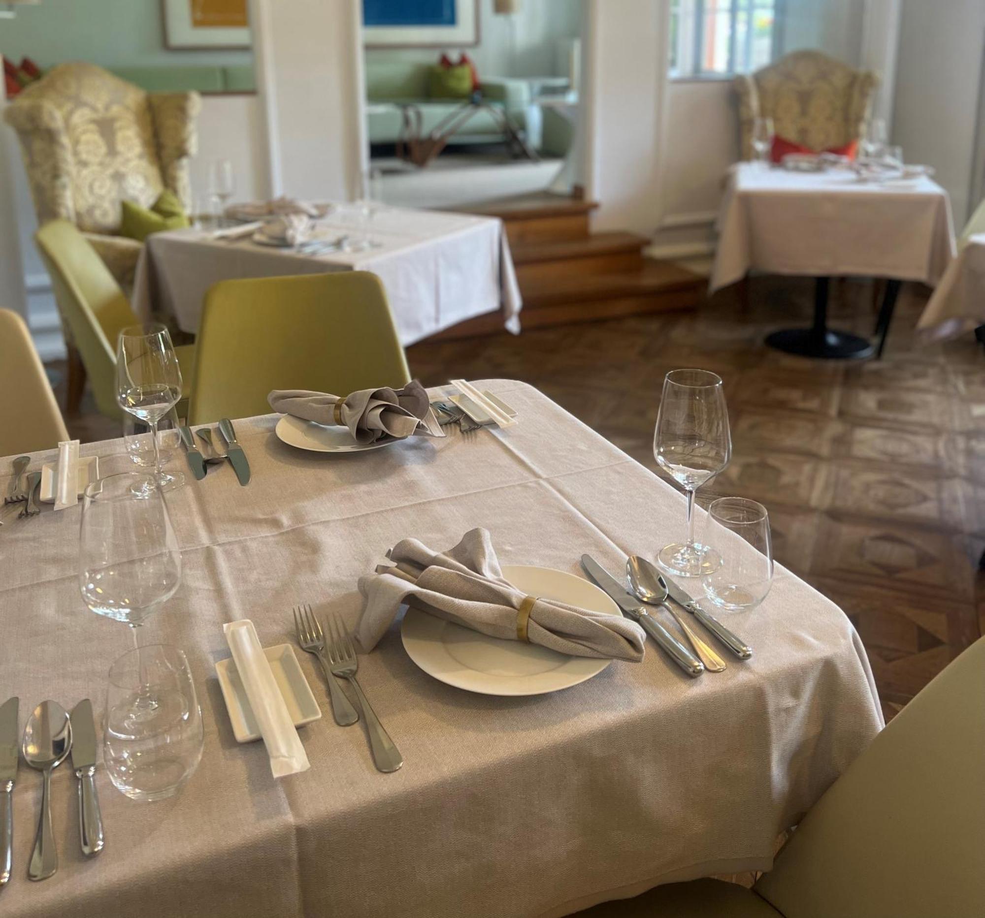 Hotel Castell Цуоц Екстериор снимка