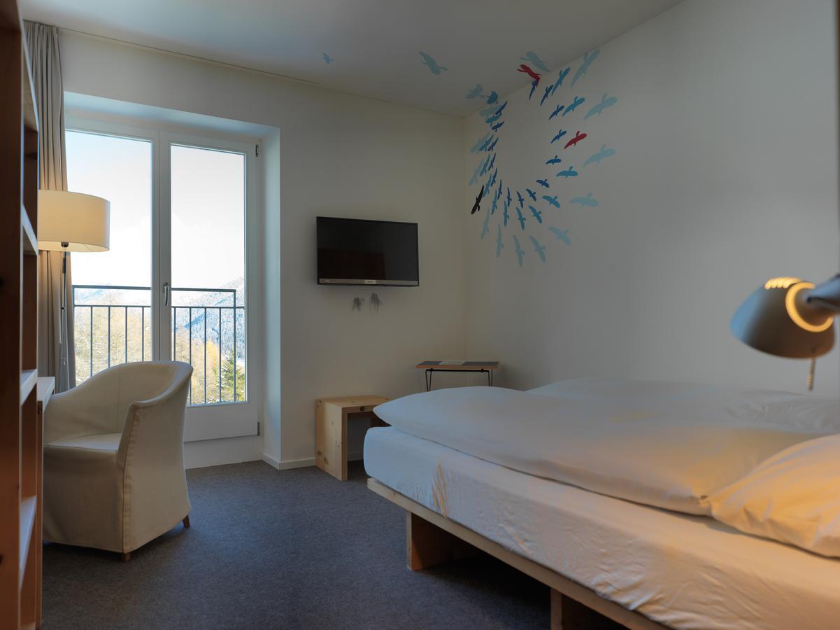 Hotel Castell Цуоц Стая снимка