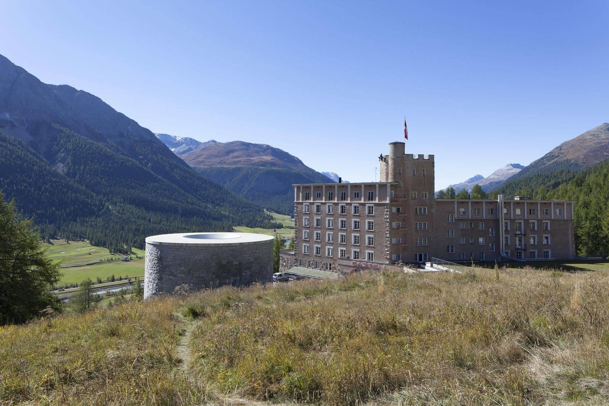 Hotel Castell Цуоц Екстериор снимка