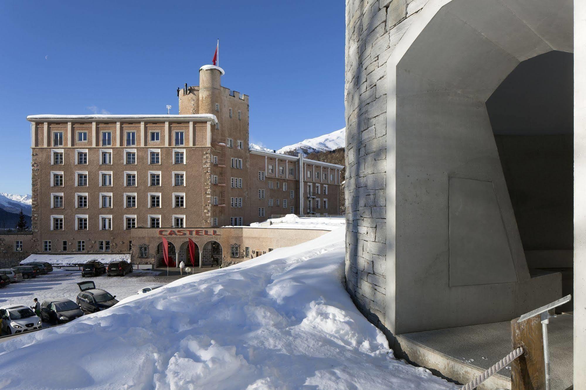 Hotel Castell Цуоц Екстериор снимка