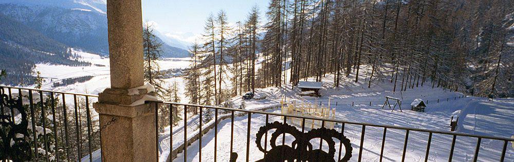 Hotel Castell Цуоц Екстериор снимка